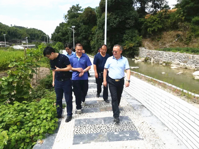 心手相連 脫貧致富.jpg 心手相連 脫貧致富.jpg